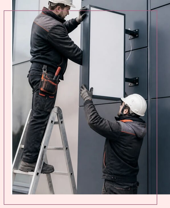 Изготовление и монтаж уличного лайтбокса под ключ в Красногорске